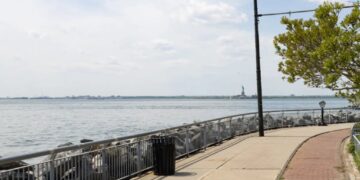 Woman’s body found floating off NYC — near where man’s corpse was discovered last month