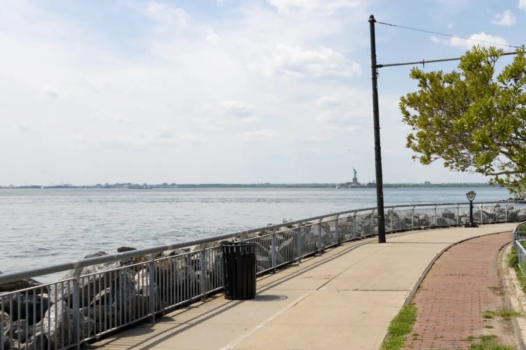 Woman’s body found floating off NYC — near where man’s corpse was discovered last month