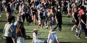 Scantily-clad festivalgoers stuck in Coachella hell in desert heat