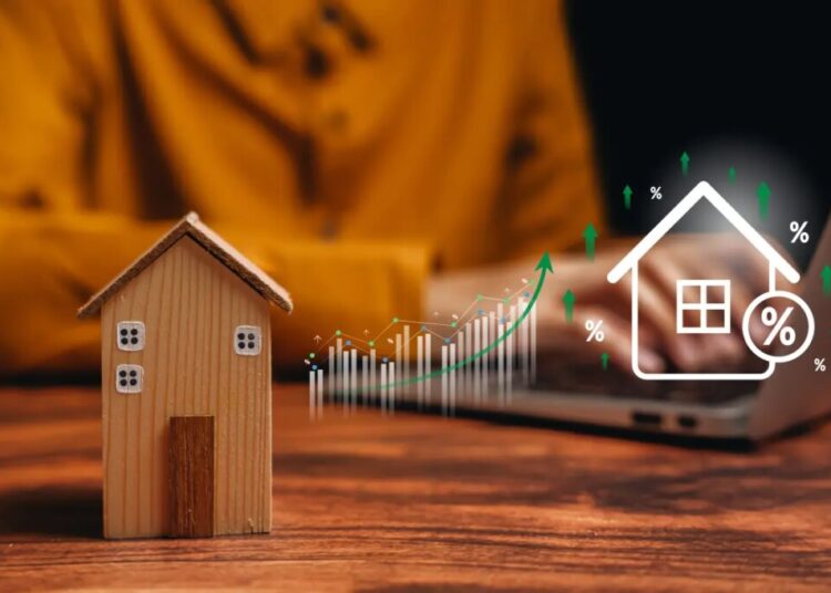 Average US mortgage payment skyrockets to historic new high, now over $2K