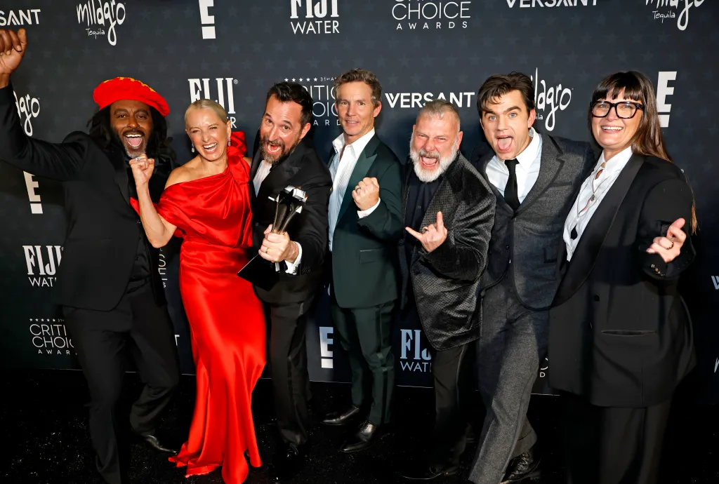 Damian Marcano, Katherine LaNasa, Noah Wyle, Shawn Hatosy, R. Scott Gemmill, Patrick Ball and Amanda Marsalis posing with their award.