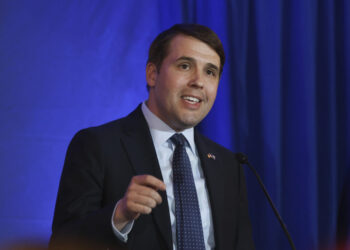 Pappas holds cash advantage over GOP rivals in New Hampshire