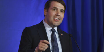 Pappas holds cash advantage over GOP rivals in New Hampshire