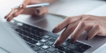 Dear Abby: My first job out of college is hostile and toxic — should I stick it out?