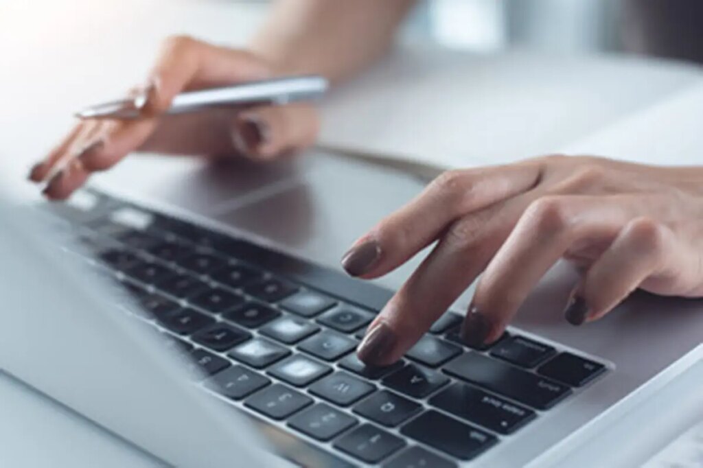 Dear Abby: My first job out of college is hostile and toxic — should I stick it out?