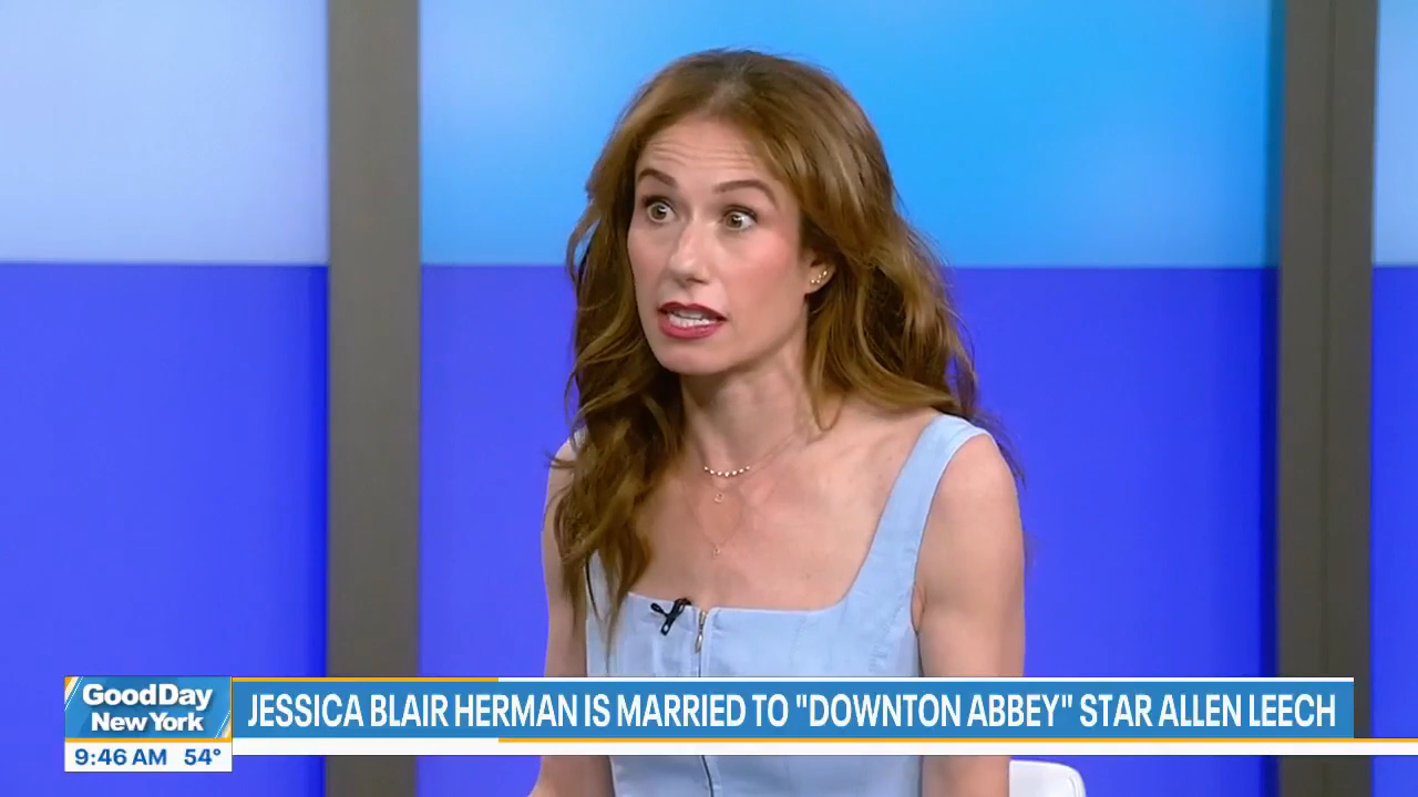 Euphoria cast member weighs in on feud rumors between Zendaya and Sydney Sweeney