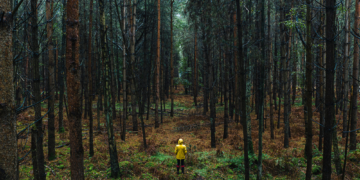 Scientists Say This Solo Outdoor Habit Can Cure Your Loneliness