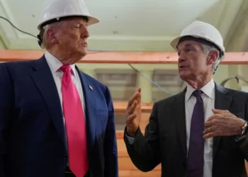 ‘It’s not dropped’: Trump throws Pirro under the bus after she closed Jerome Powell probe