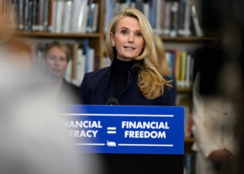 Gavin Newsom’s wife mocked for babbling lecture on Trump’s firings of women