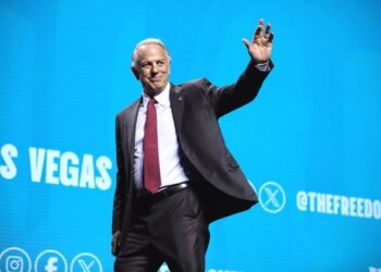 GOP governor fears voter wrath for tying himself to Trump: ‘I am concerned’