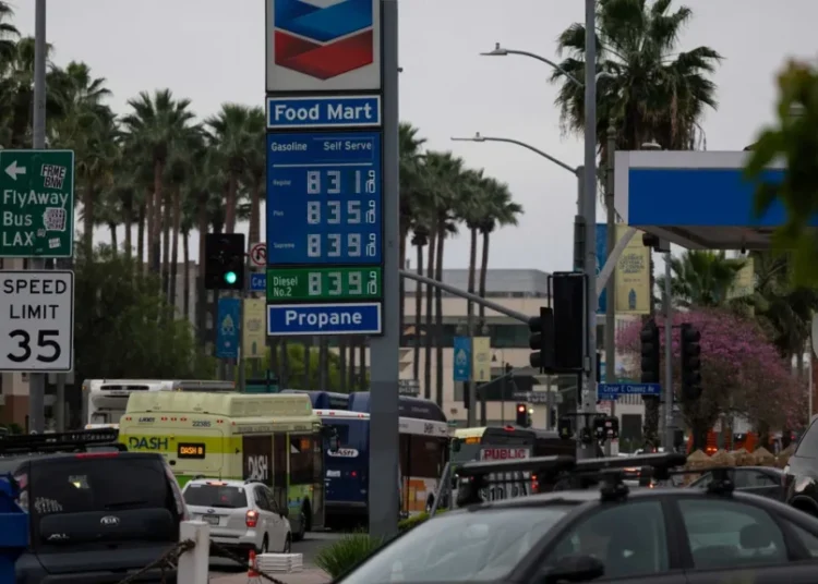 GOP at risk as rising fuel costs driving non-voters from the sidelines: ‘We need change’