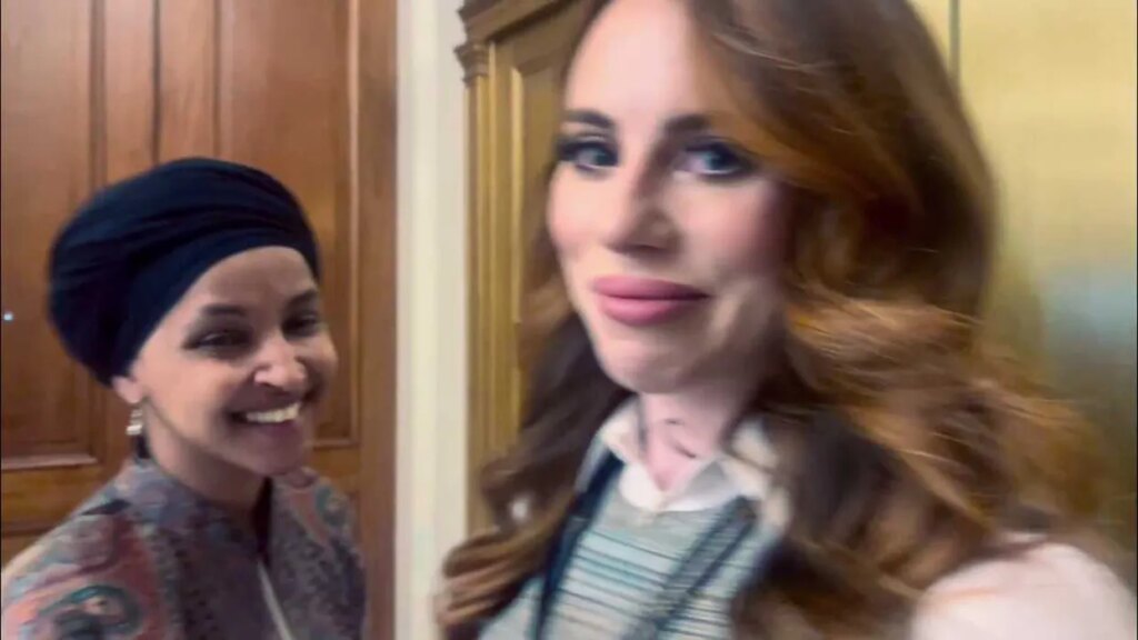 ‘Don’t want to tell you jack!’ Right-wing reporter gets vulgar retort from irked Dem