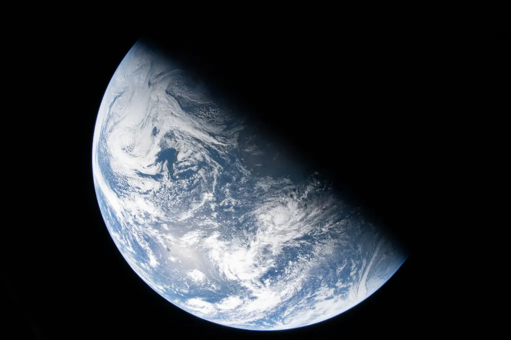 Canadian astronaut Jeremy Hansen makes history as the first non-U.S. citizen to fly to the moon.