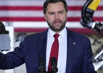 Expert issues stark warning after JD Vance reveals Trump admin’s ‘mindset’ for midterms