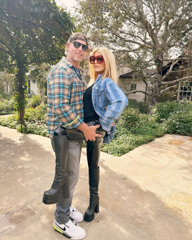 Jessica Simpson's husband, Eric Johnson, grabs her butt in a public display of affection.