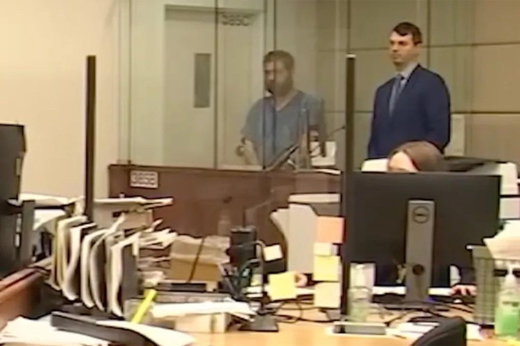 Judson Curtis in a courtroom.