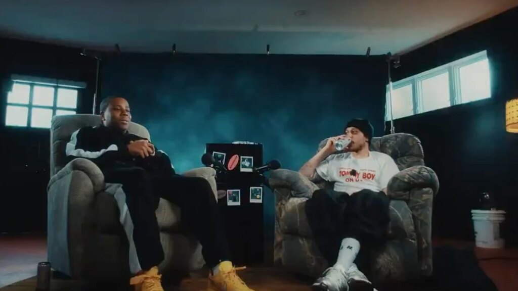 Watching Norm MacDonald Smoke a Cigarette in 30 Rock Shifted Kenan Thompson’s View of ‘SNL’: ‘He Didn’t Give a F–k’