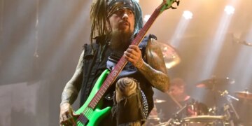 Retired Korn Bassist Fieldy Thanks Bandmate for ‘Very Unexpected Gift’ Amidst New Comments on Why He Left the Band
