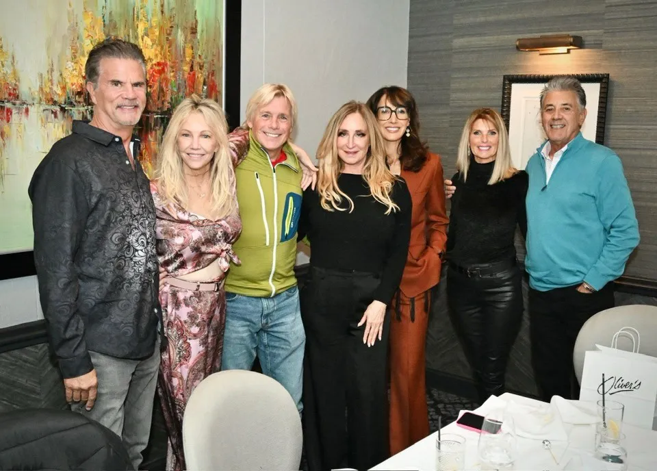 Lorenzo Lamas and Heather Locklear with other celebrities