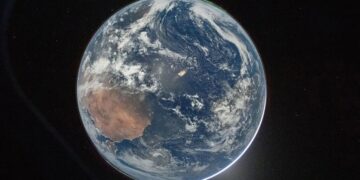 Moon Astronaut Captures Shot of Earth That Lets You See Its Thin Atmosphere Perfectly