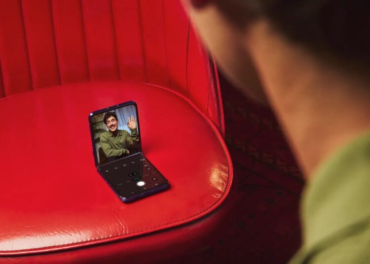 Motorola’s New Razr Folding Phones Command a Higher Price and Few Upgrades