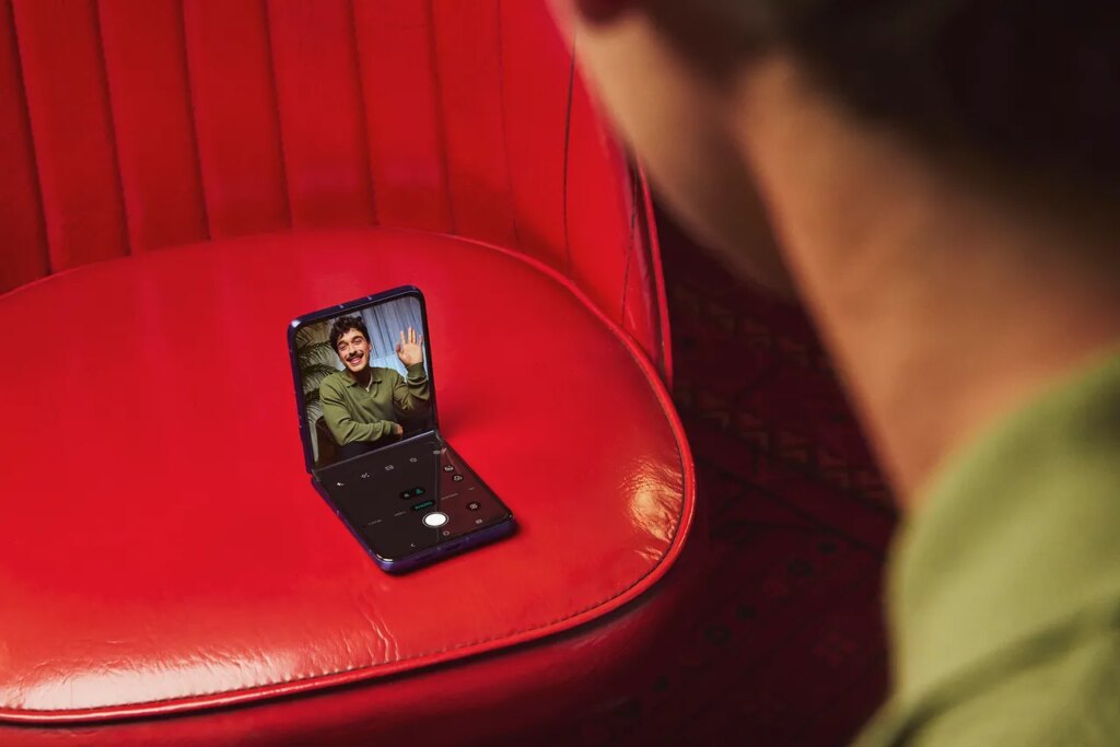 Motorola’s New Razr Folding Phones Command a Higher Price and Few Upgrades