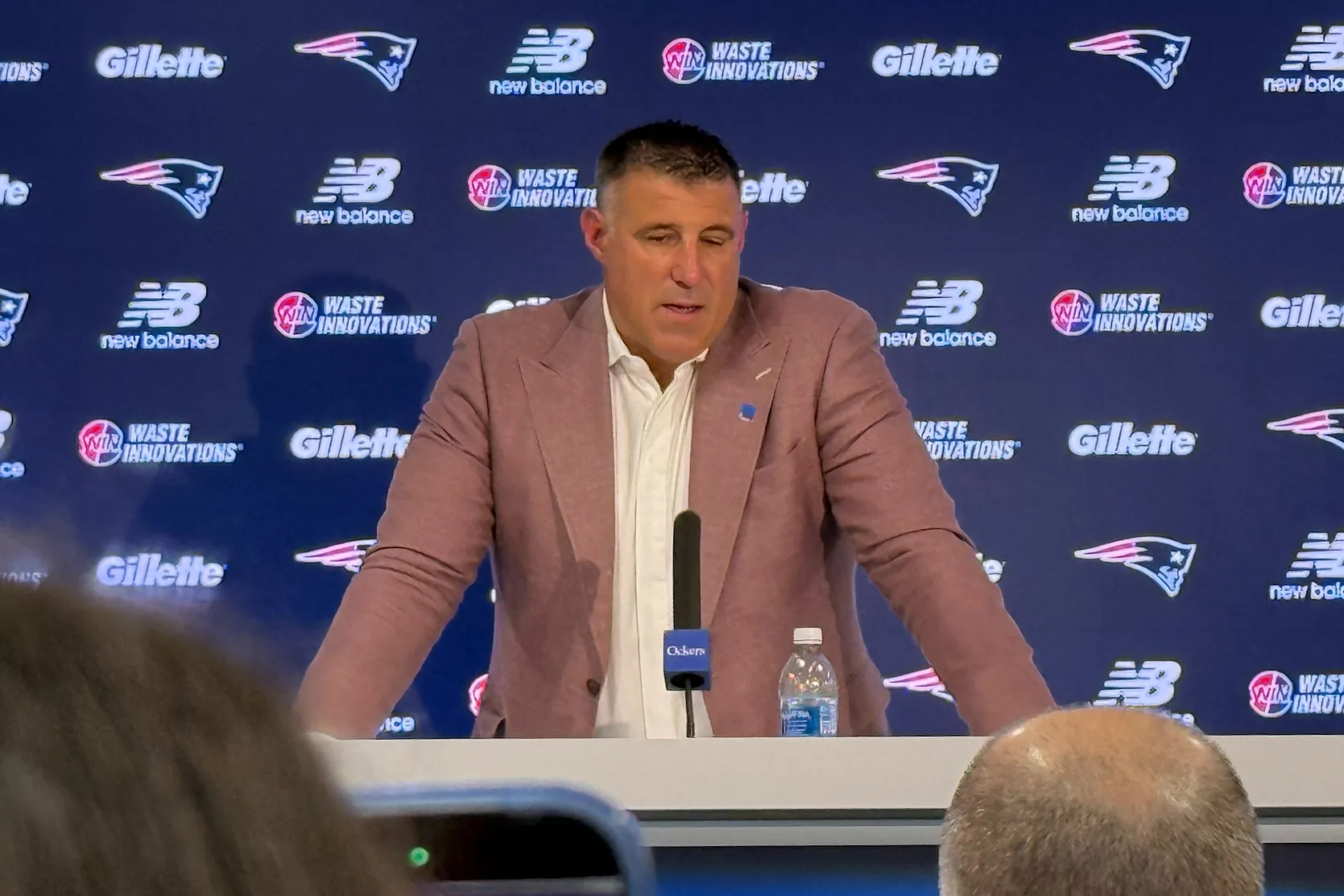 New England Patriots coach Mike Vrabel speaks at a press conference.