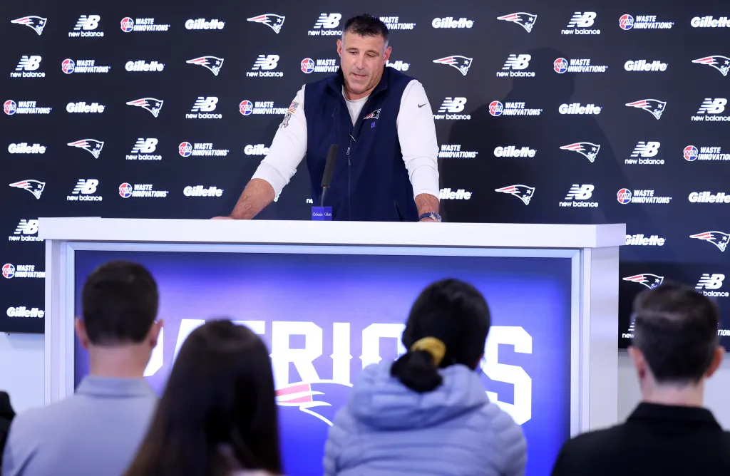 New England Patriots head coach Mike Vrabel speaks during a press conference.
