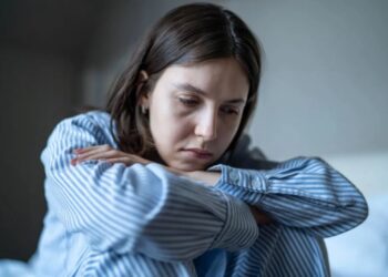 Dear Abby: I can’t decide if I want to date my best friend