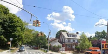 NYC driver who randomly attacked 5 strangers was working for Amazon during unhinged rampage