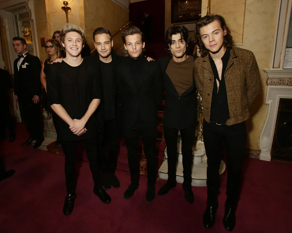 One Direction (L-R) Niall Horan, Liam Payne, Louis Tomlinson, Zayn Malik, and Harry Styles at The Royal Variety Performance.