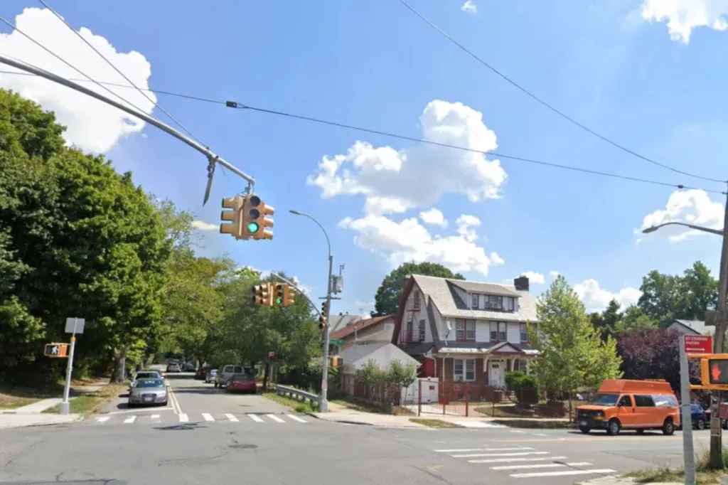 Street view of the Forest Parkway and Park Lane intersection in Queens, New York.