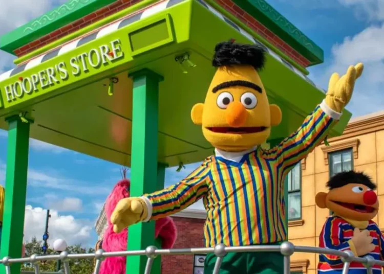 Fox News trolled over panic that Bert and Ernie will become Muslims after learning Arabic