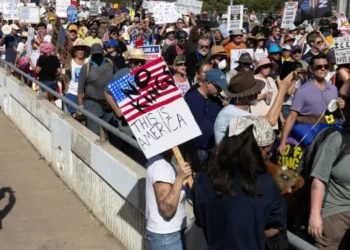 Hitler-obsessed man who menaced No Kings protesters now faces child porn charges: report