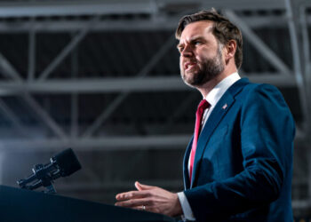 Ahead of 2028, Vance Collects Cash, Chits and Contacts