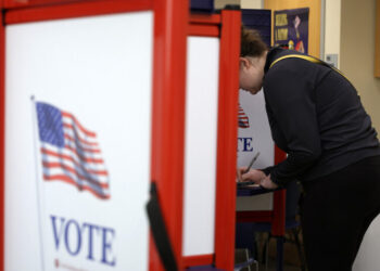 Virginia Passes New House Map in a Midterm Victory for Democrats