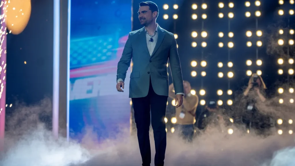 ‘Lunacy’: Firebrand conservative’s astonishing Trump admission floors analyst