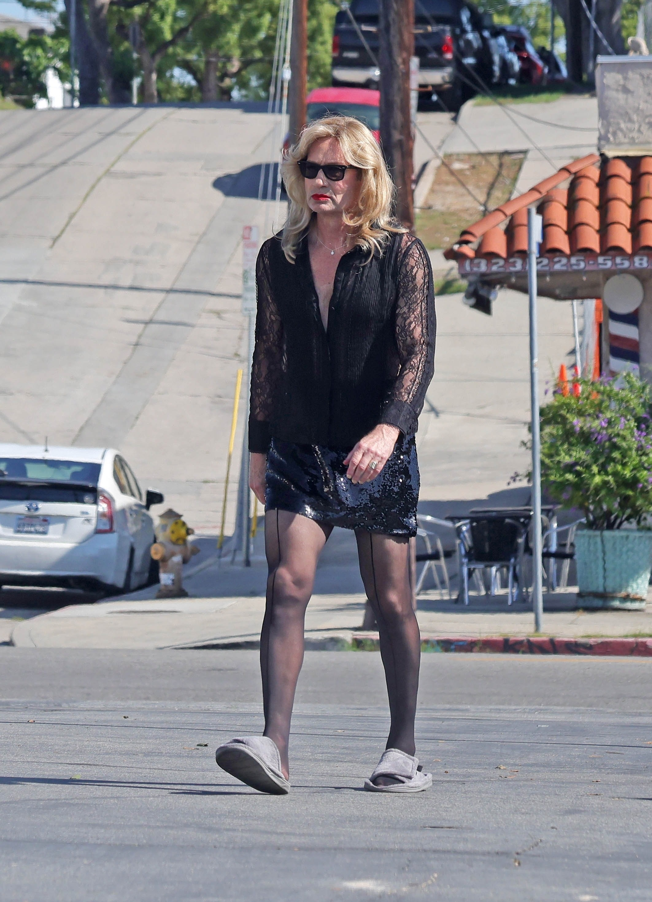 David Duchovny dressed as a woman on the set of