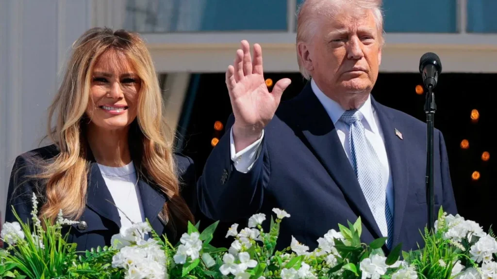 ‘Quit the rotten carcass’: Analysts say Melania just sent husband a shot across the bow