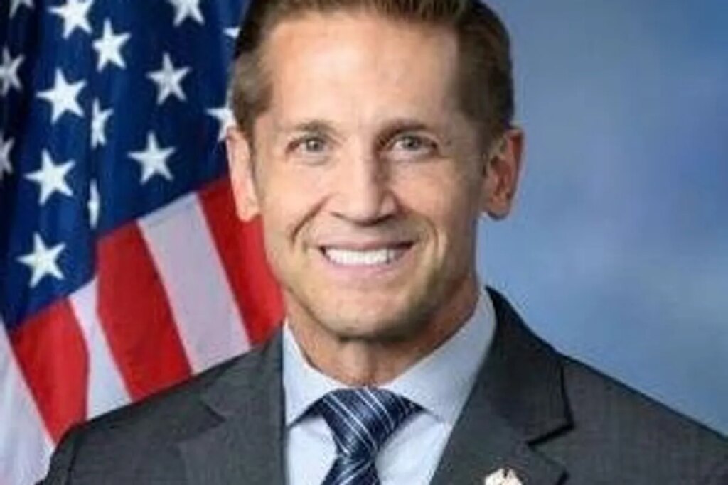 ‘Wait — we won Vietnam?’ GOP lawmaker’s Iran war argument leaves observers speechless