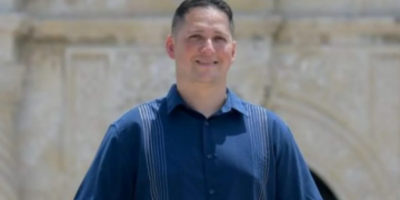 Embattled MAGA rep pressured another staffer to send nudes: report