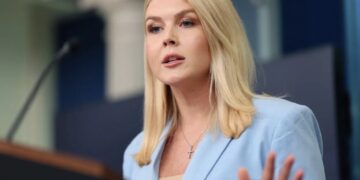 Karoline Leavitt dodges genocide questions during White House press briefing