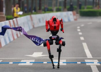 A Humanoid Robot Set a Half-Marathon Record in China