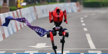 A Humanoid Robot Set a Half-Marathon Record in China
