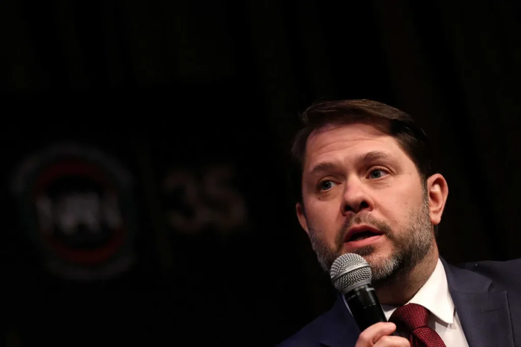 Dem with close ties to Swalwell denies knowing of misconduct: ‘This man led a double life’