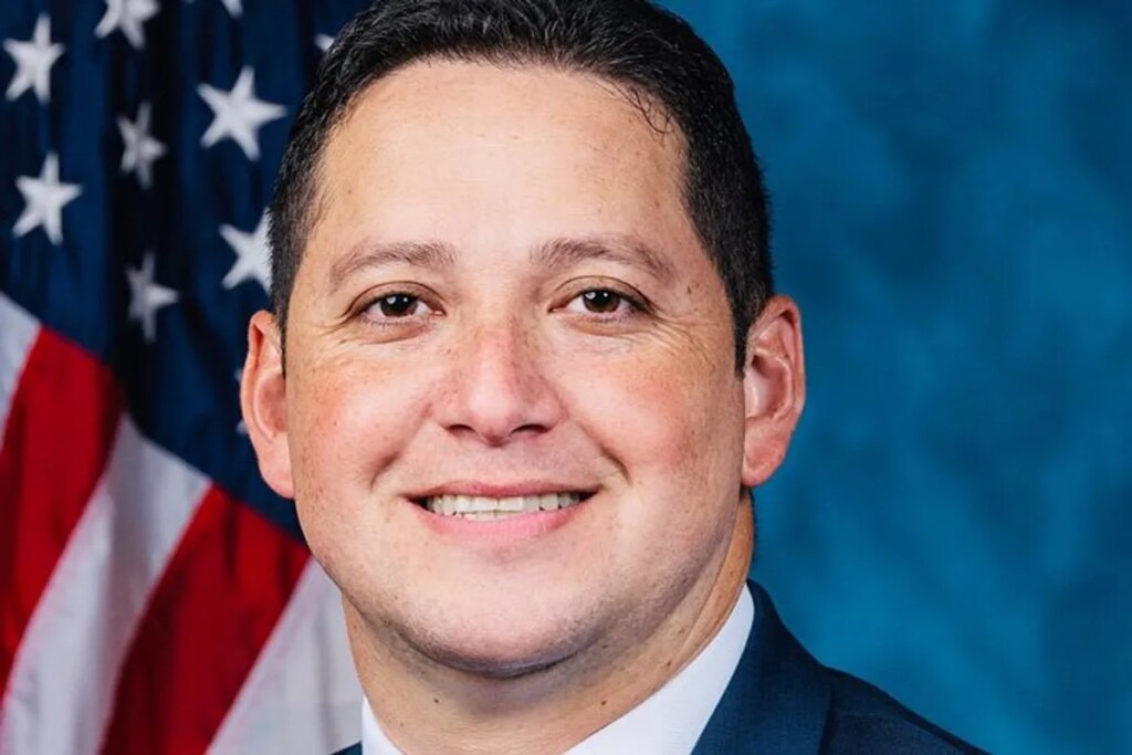 Embattled MAGA rep follows Swalwell in quitting Congress amid misconduct scandal