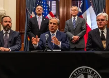 ‘Embarrassing’: MAGA Gov buried in mockery after celebrating obviously AI-generated image