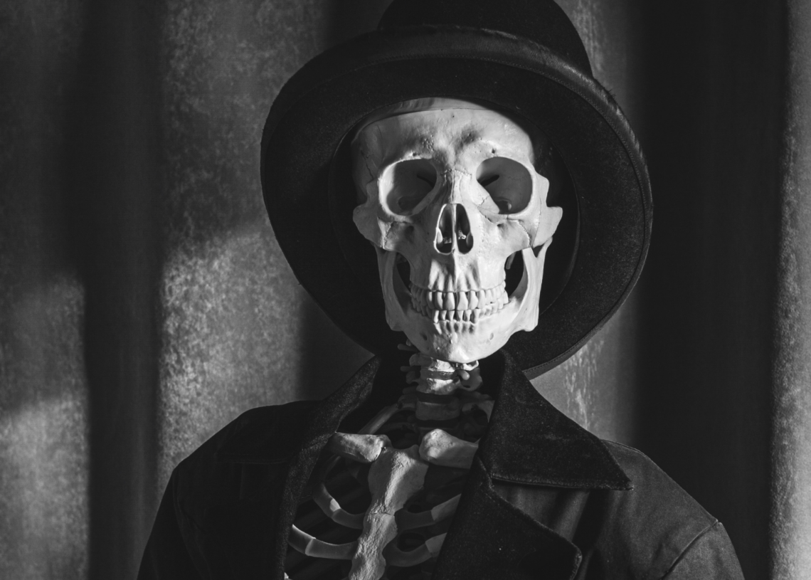 That Time a Famous Comedian Died on Live TV (and Everyone Thought It Was a Joke)