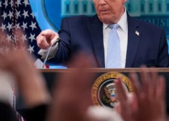 Supreme Court justices defy Trump’s old tactics