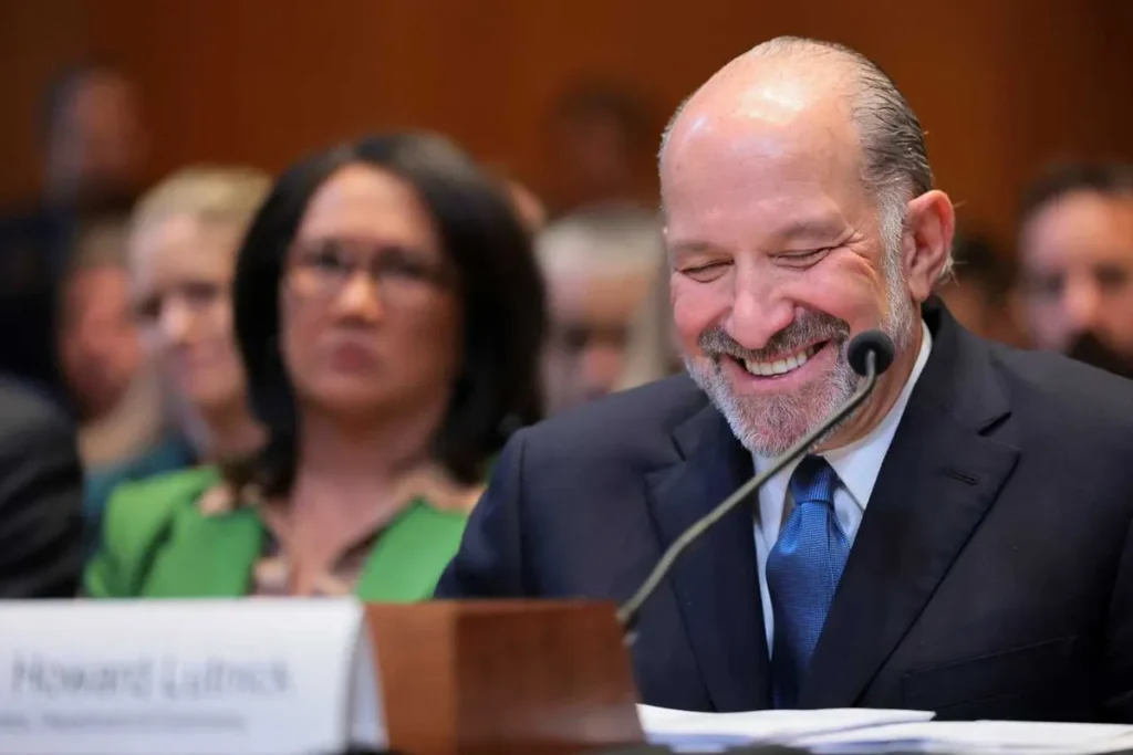 Dem confronts Commerce Secretary for laughing at union job losses